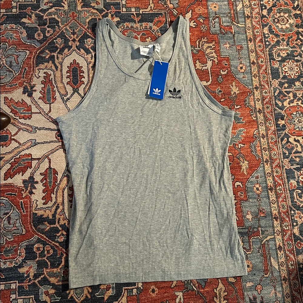 Adidas tank top size medium